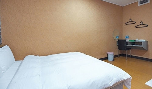 Baoshan Hotel Zhongli Exterior foto